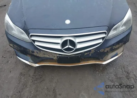 2014 Mercedes-Benz E 550 4Matic z USA, uszkodzony, nr VIN WDDHF9BB0EA893895